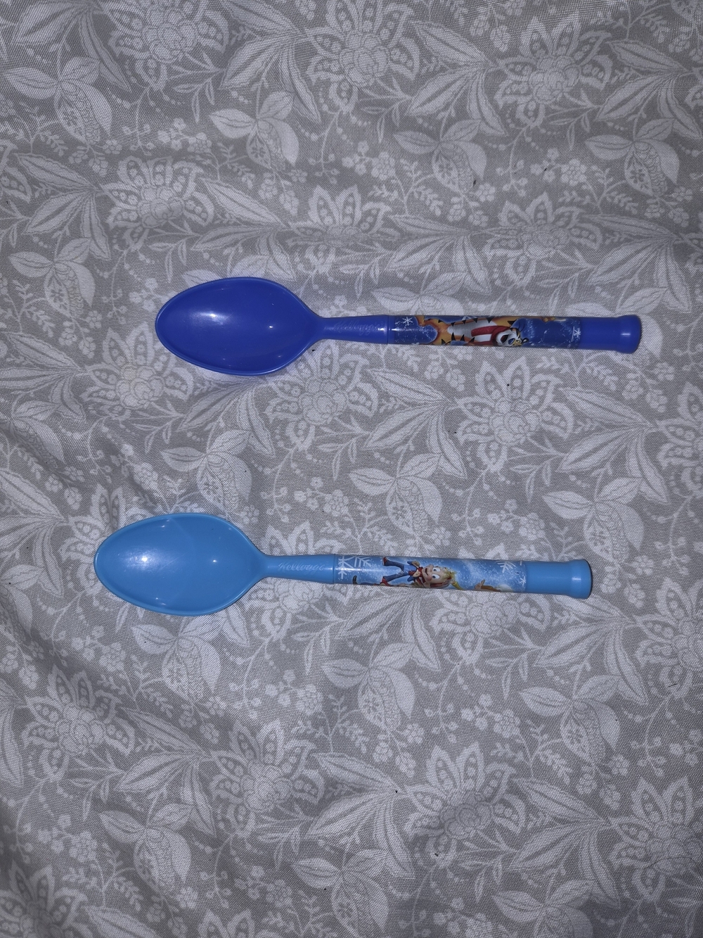 Vintage Kellogg's promotional "Spoon Straw" from the late 1990s or early 2000s.